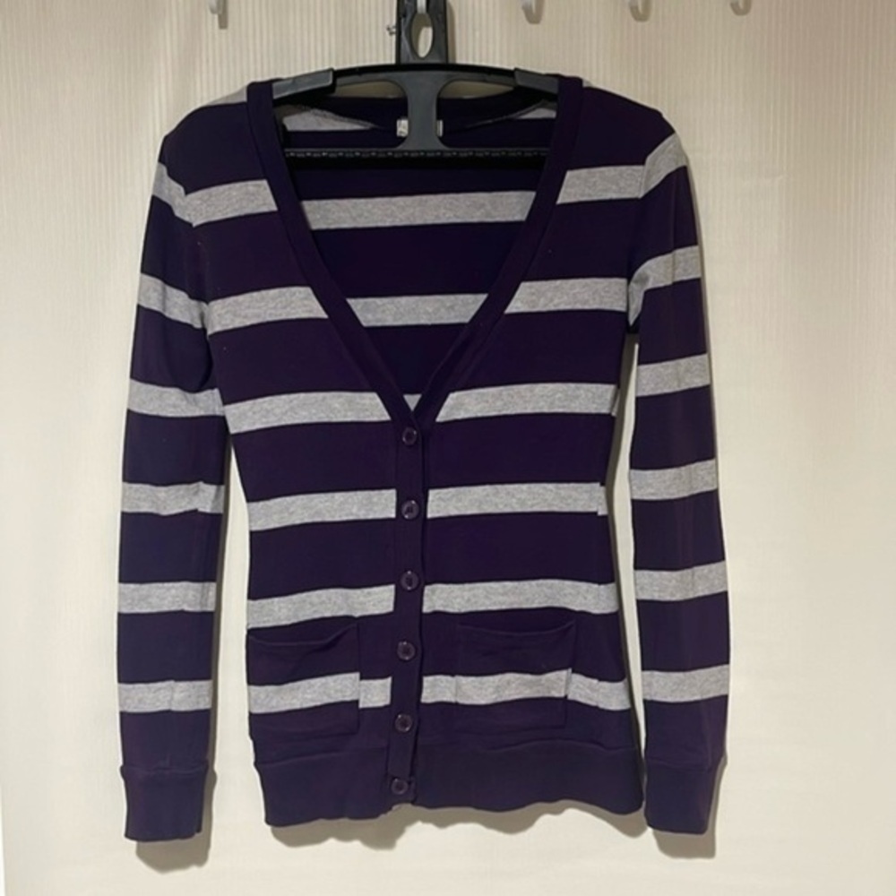 Zenana Outfitters Button Up Cardigan Size Small